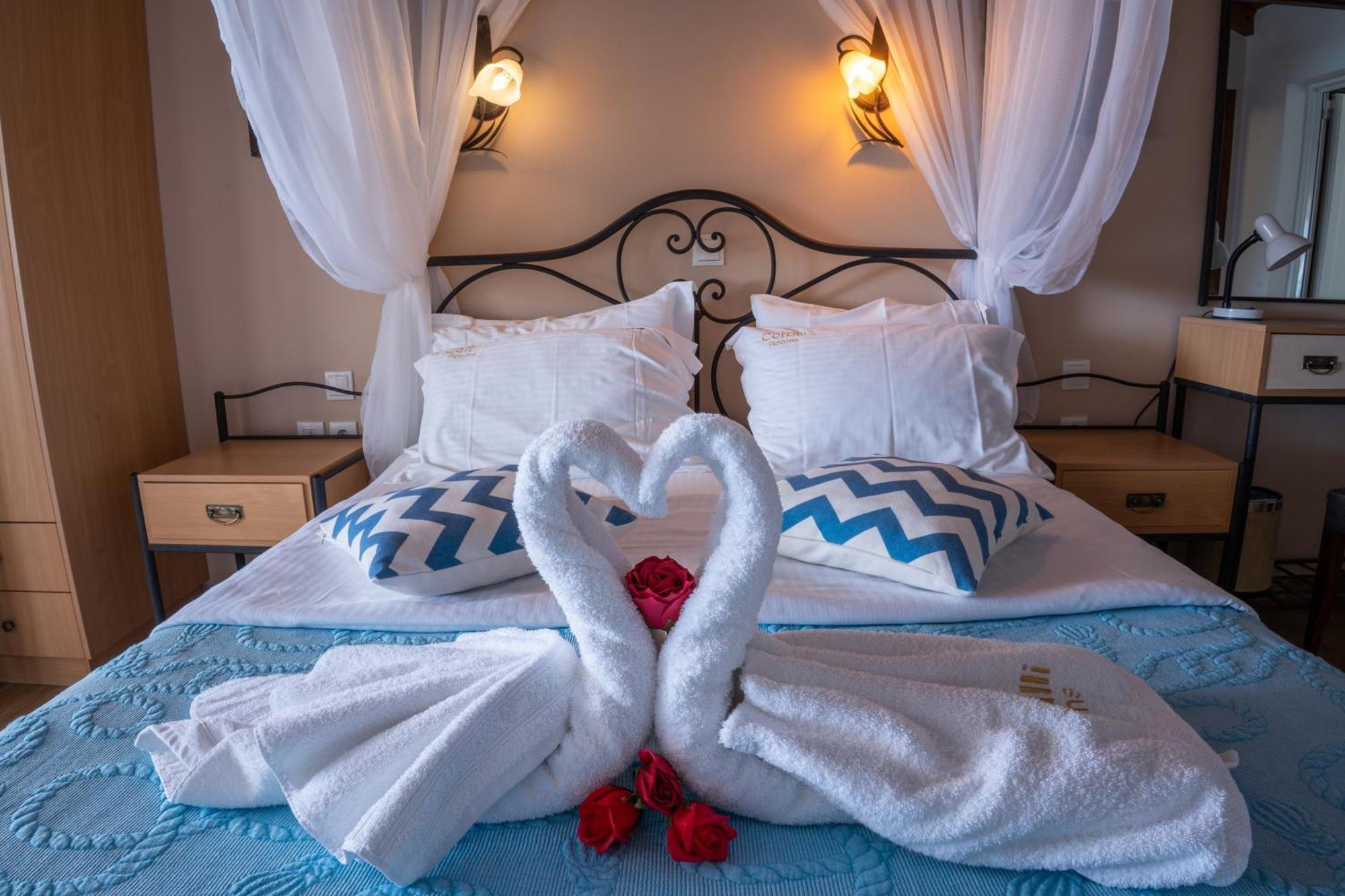 Coralli Rooms & Restaurant Ελαφόνησος Εξωτερικό φωτογραφία