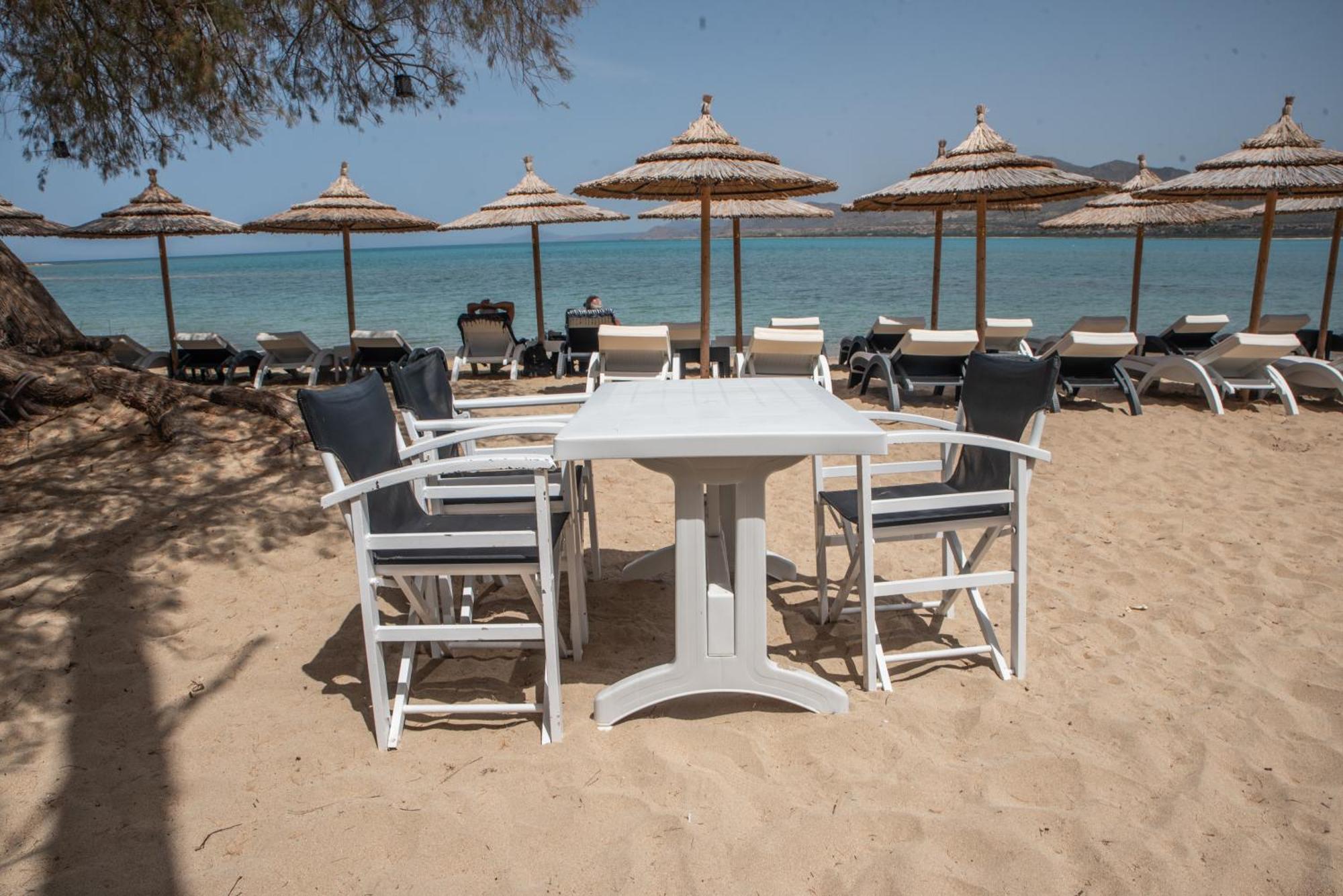 Coralli Rooms & Restaurant Ελαφόνησος Εξωτερικό φωτογραφία